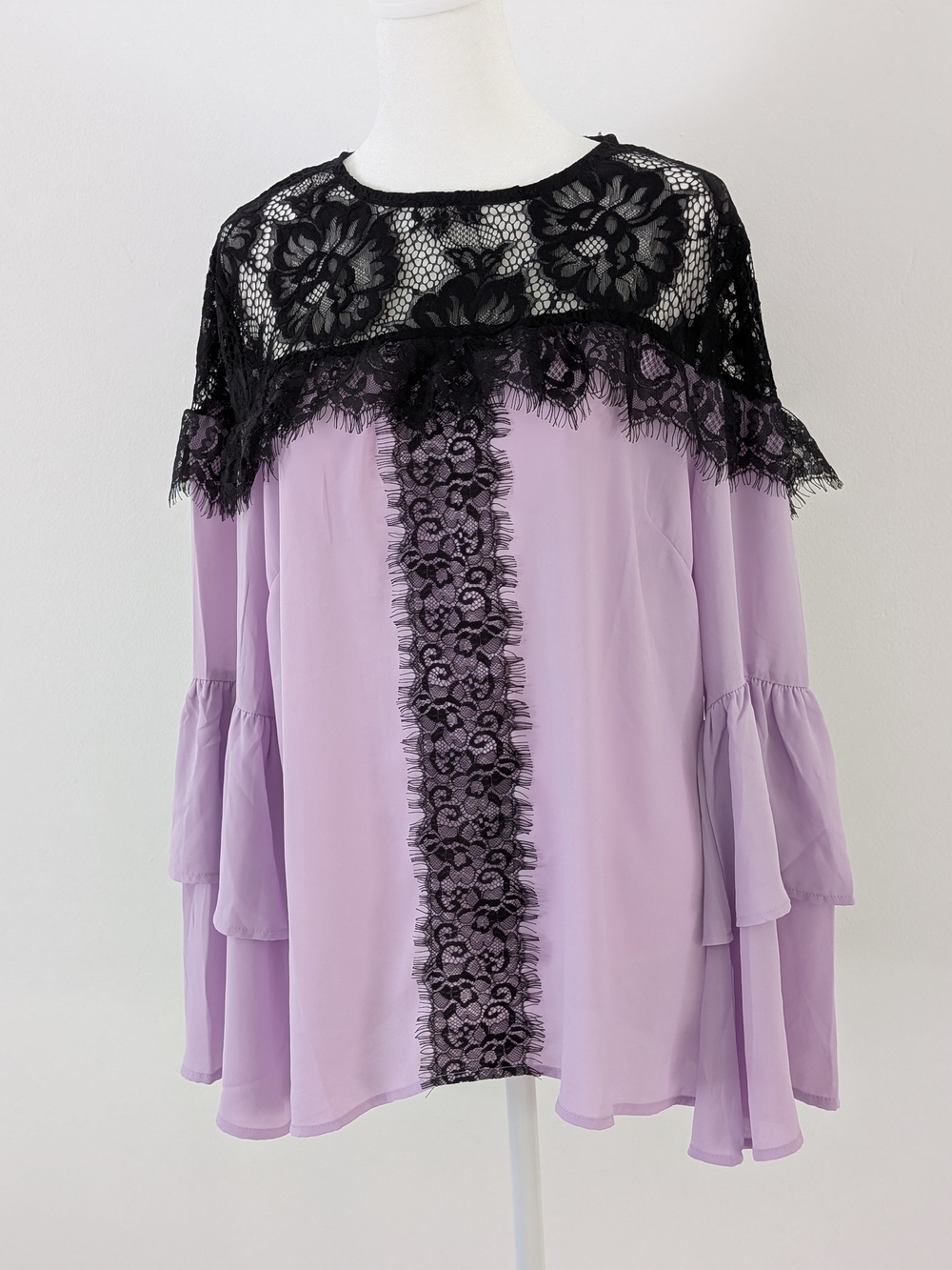 New York & Company Blouse L Lavender Black Floral Lace Trim Bell Ruffles Tonic